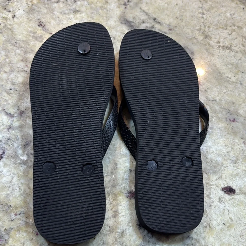 Havaianas TOP Women’s Fip Flops with Claw pins Black Size 9